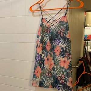 ⭐️4 for $20⭐️ Tropical floral blouse XS